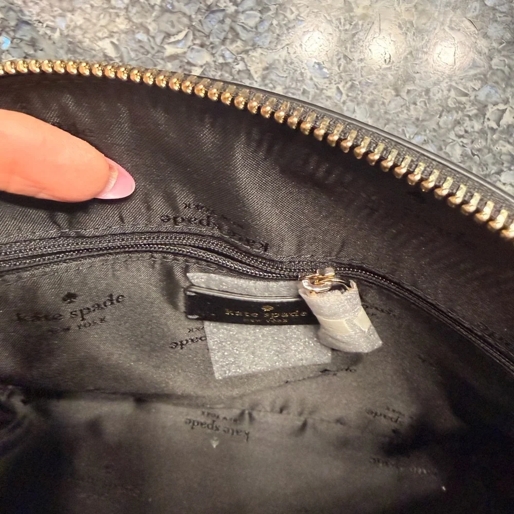 NWT Kate Spade Payton Dome Crossbody Black Saffiano Leather Gold Hardware - Picture 12 of 14